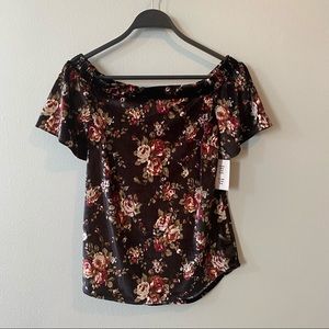 NWT Kismet Velour Off Shoulder Floral Top